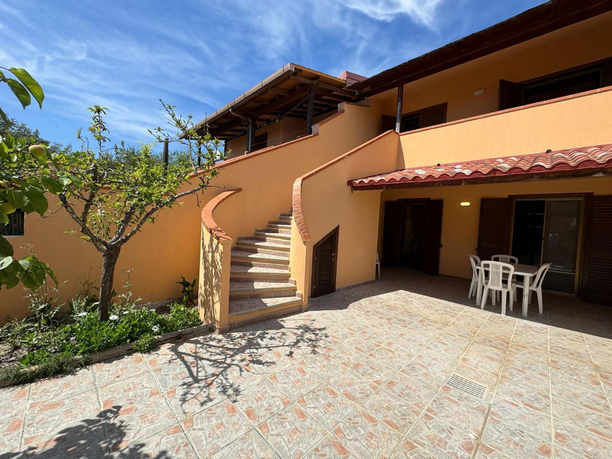 Orizzonte Blu Villa Funtana Meiga Екстериор снимка